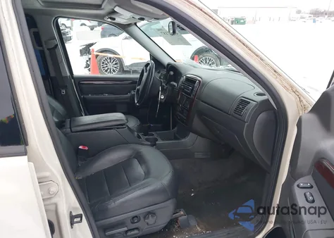 2005 Ford Explorer Limited from USA, damaged, VIN 1FMZU75W45ZA18937